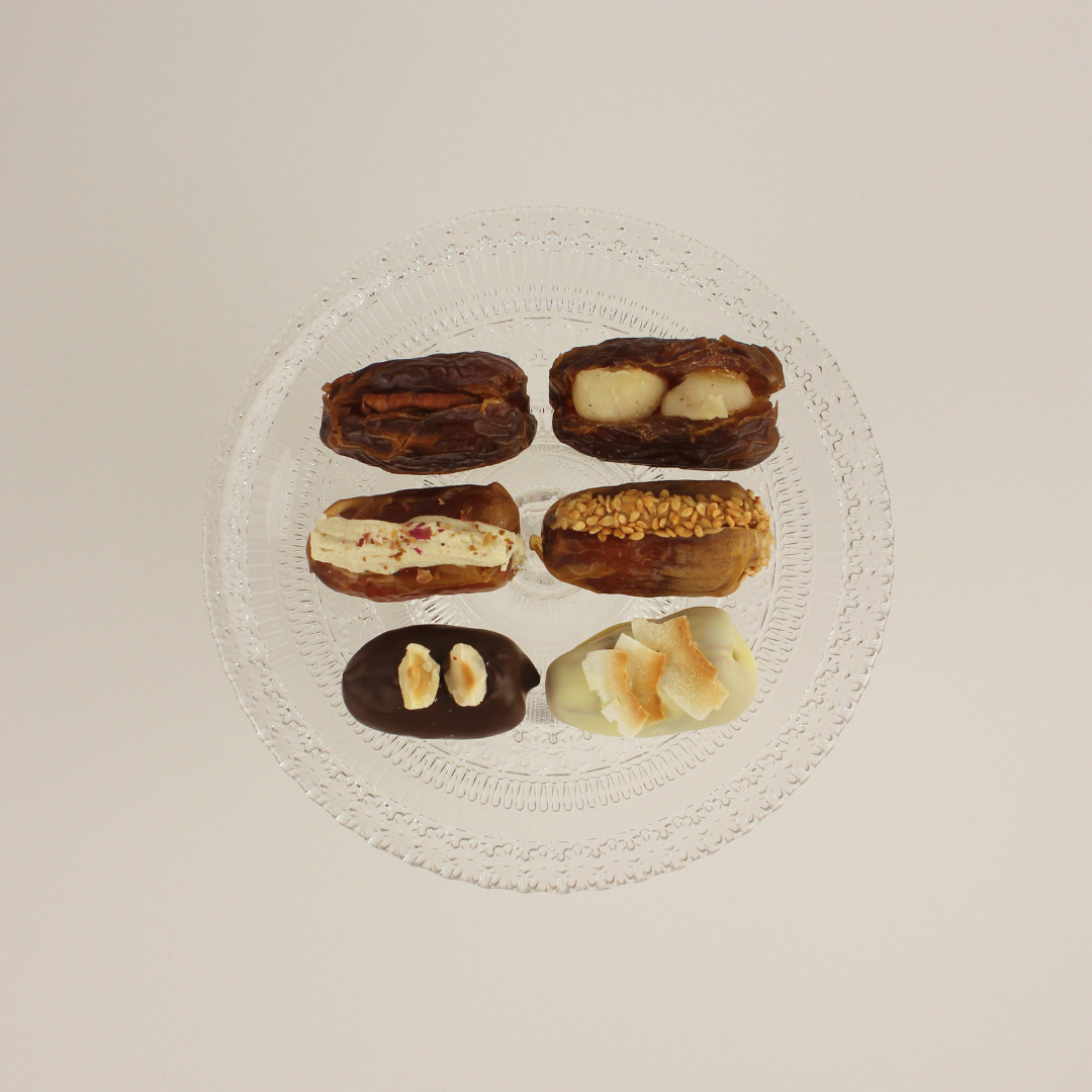Assorted Stuffed Dates (30 pieces)